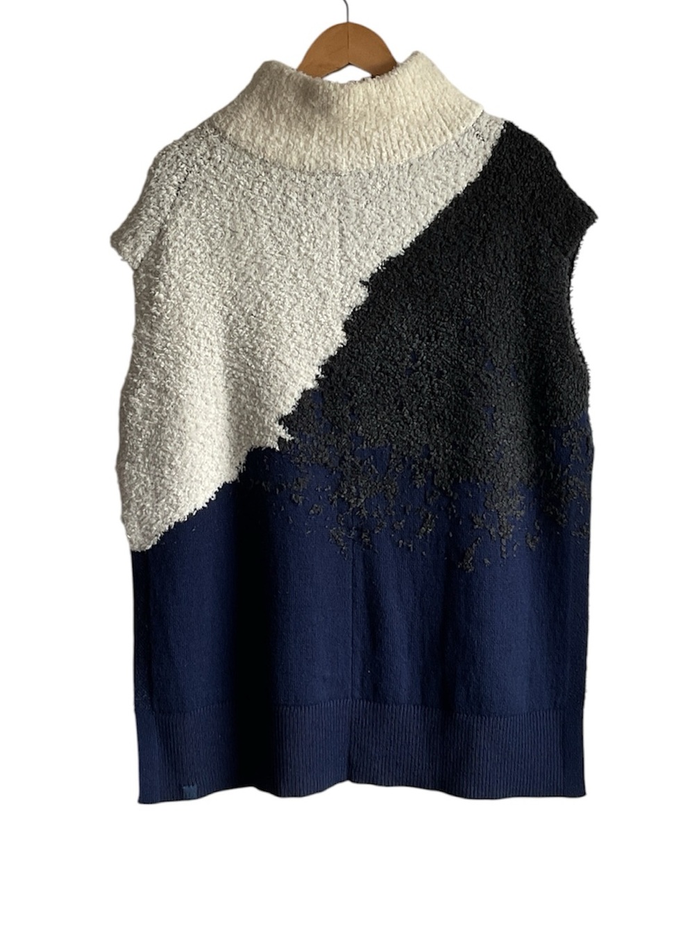 Lululemon Ombre Knit Textured Poncho, size 8 - Picture 7 of 14